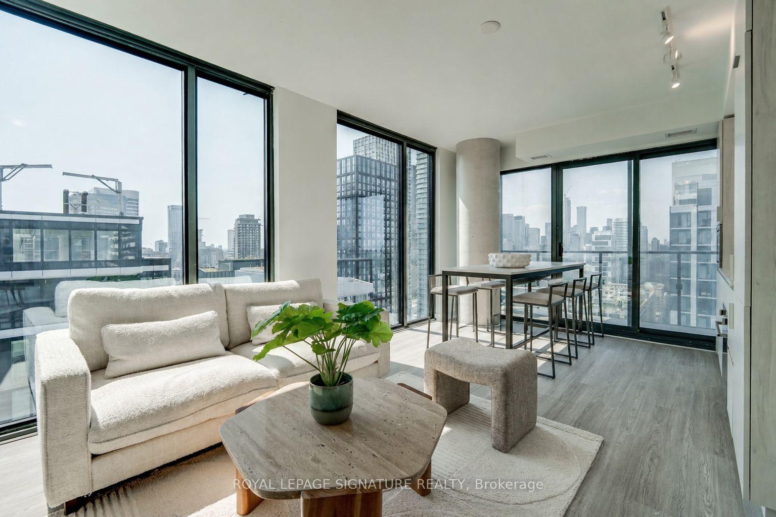 47 Mutual Street 3203, Toronto, On M5b 0c6