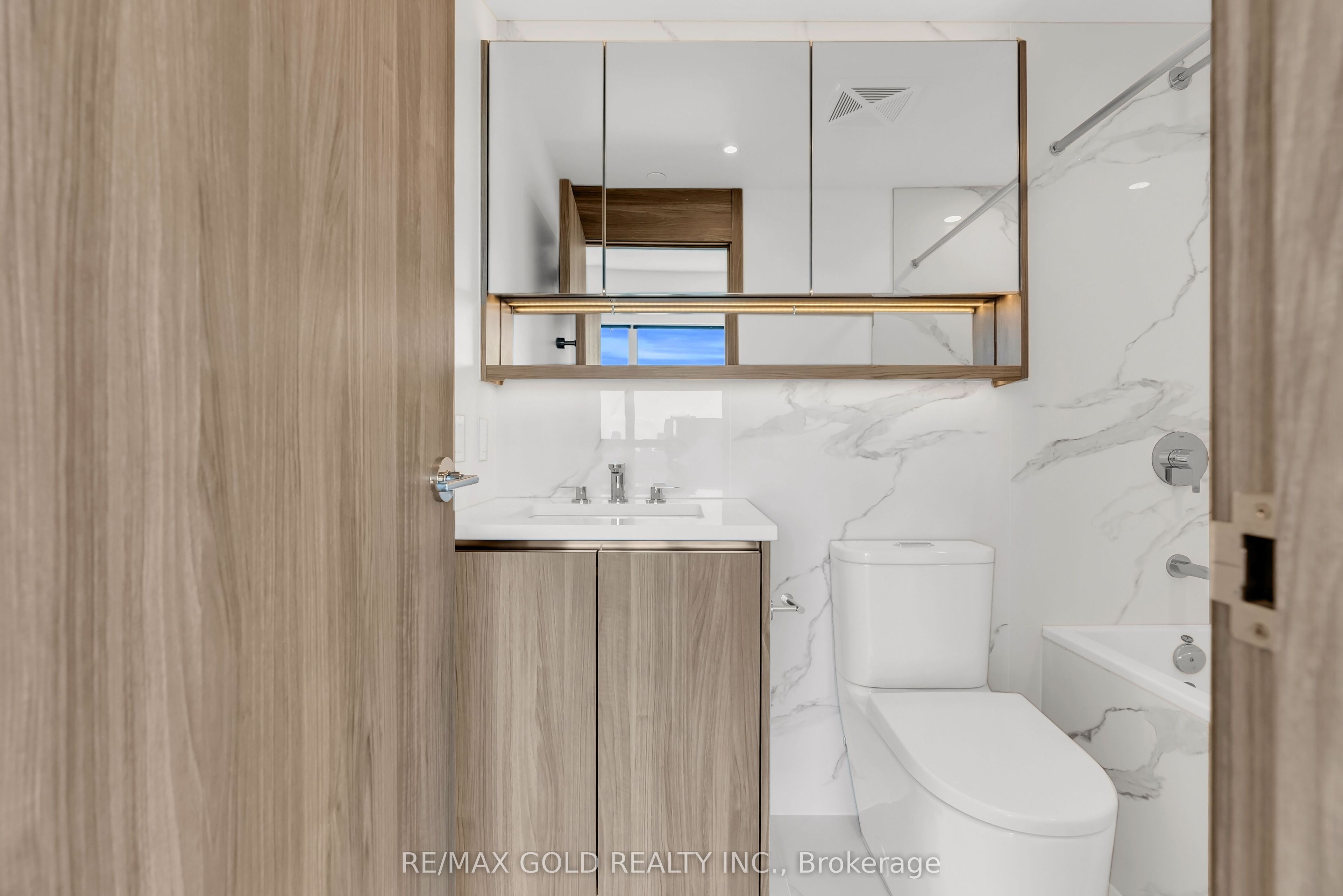 68 Esther Shiner Boulevard 2315, Toronto, On M2k 0j6