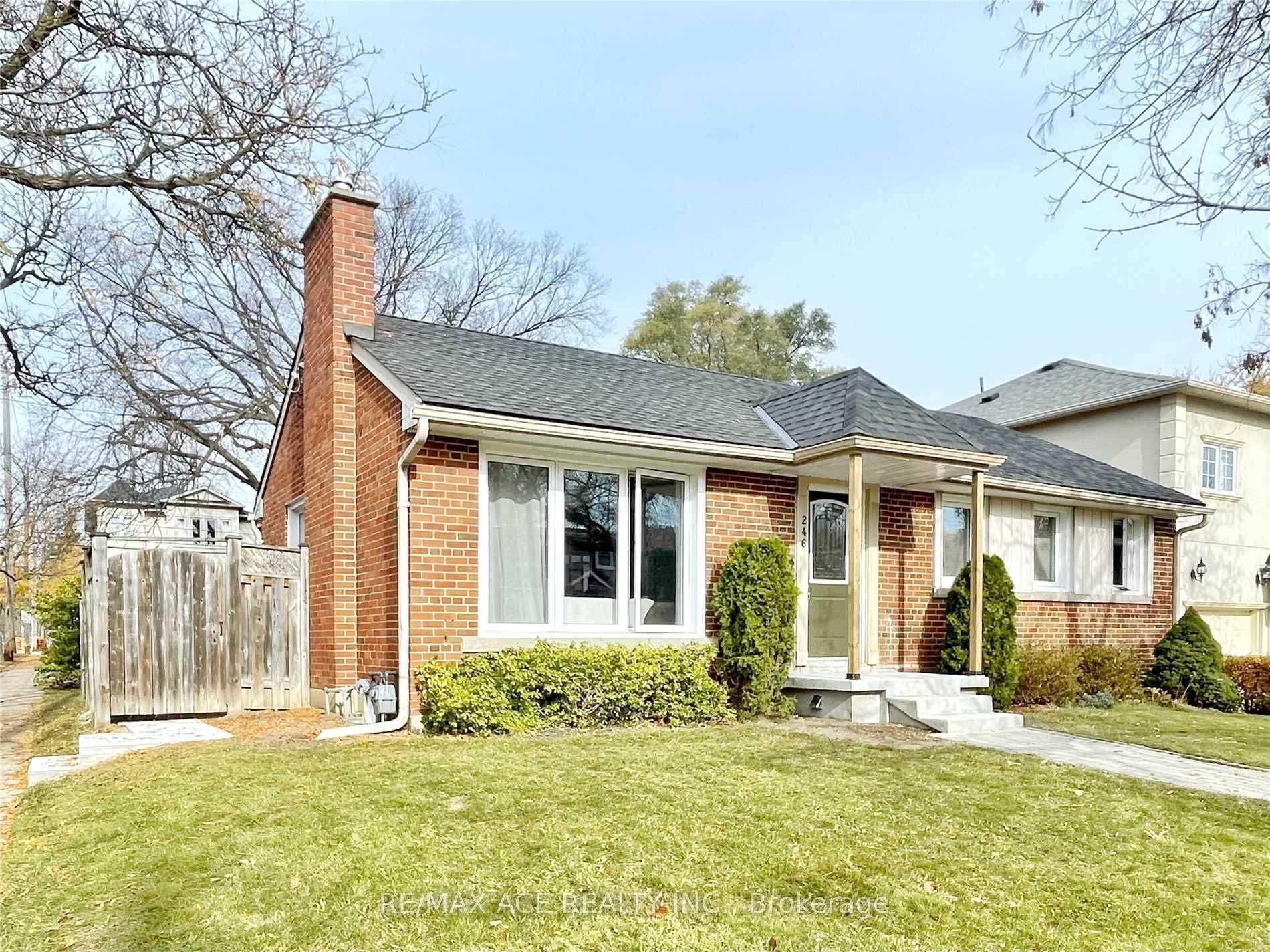 246 Horsham Avenue Main, Toronto, On M2n 2a6