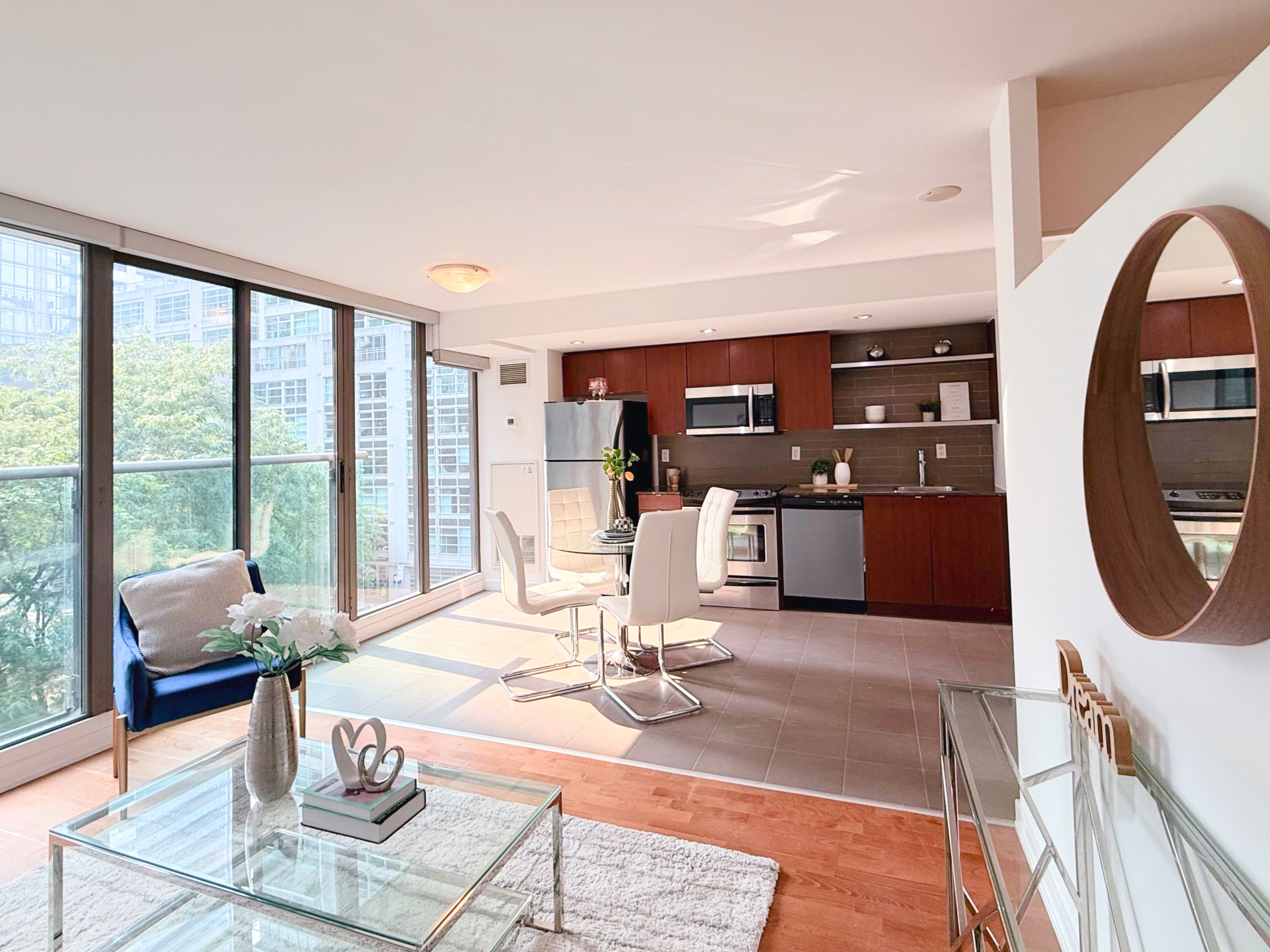 33 Lombard Street 410, Toronto, On M5c 3h8