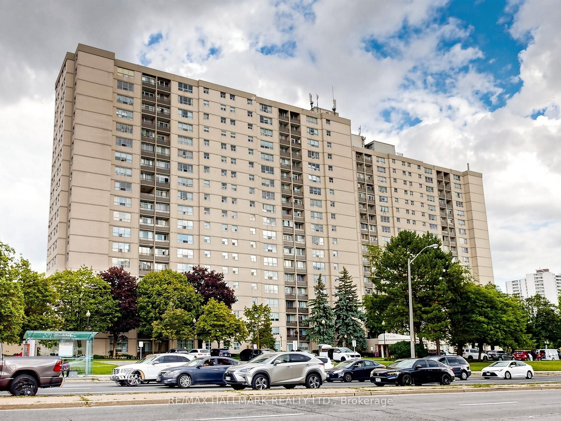 5 Parkway Forest Drive 1609, Toronto, On M2j 1l2