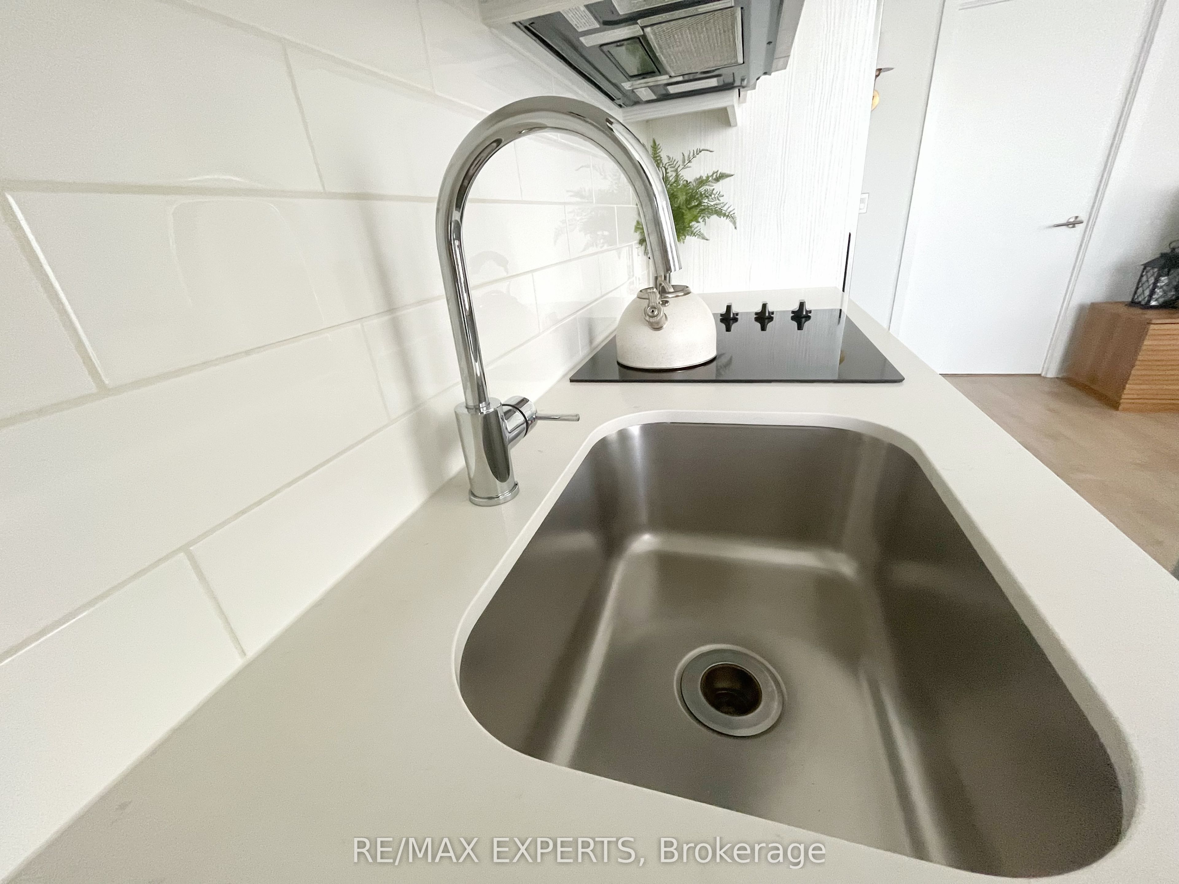 38 Forest Manor Road 419, Toronto, On M2j 1m5