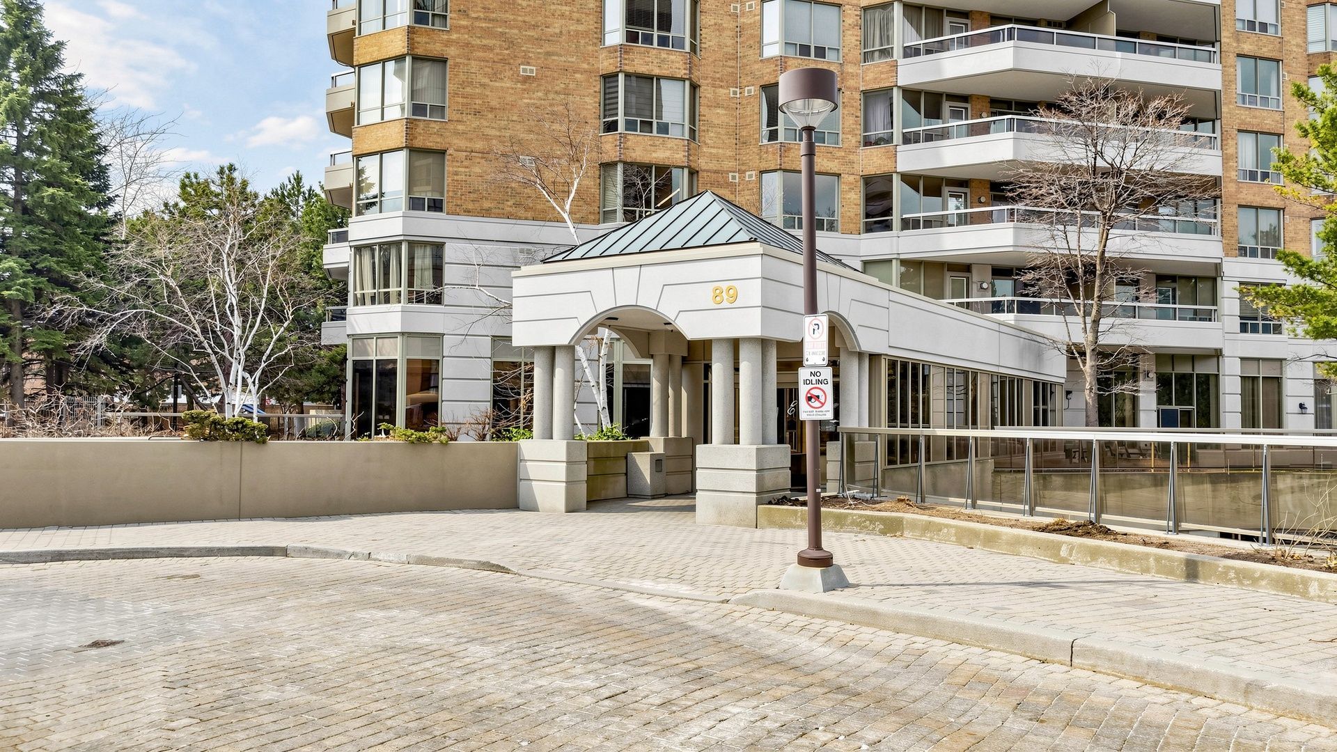 89 Skymark Drive 2211, Toronto, On M2h 3s6