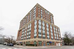 15 Maplewood Avenue 709, Toronto, On M6c 4b4
