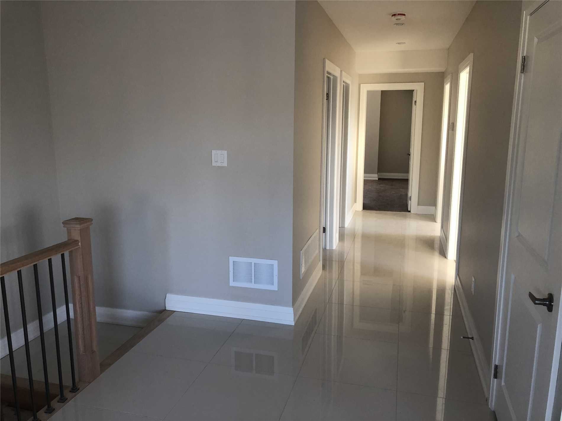 31 Alma Avenue 4, Toronto, On M6j 1n2