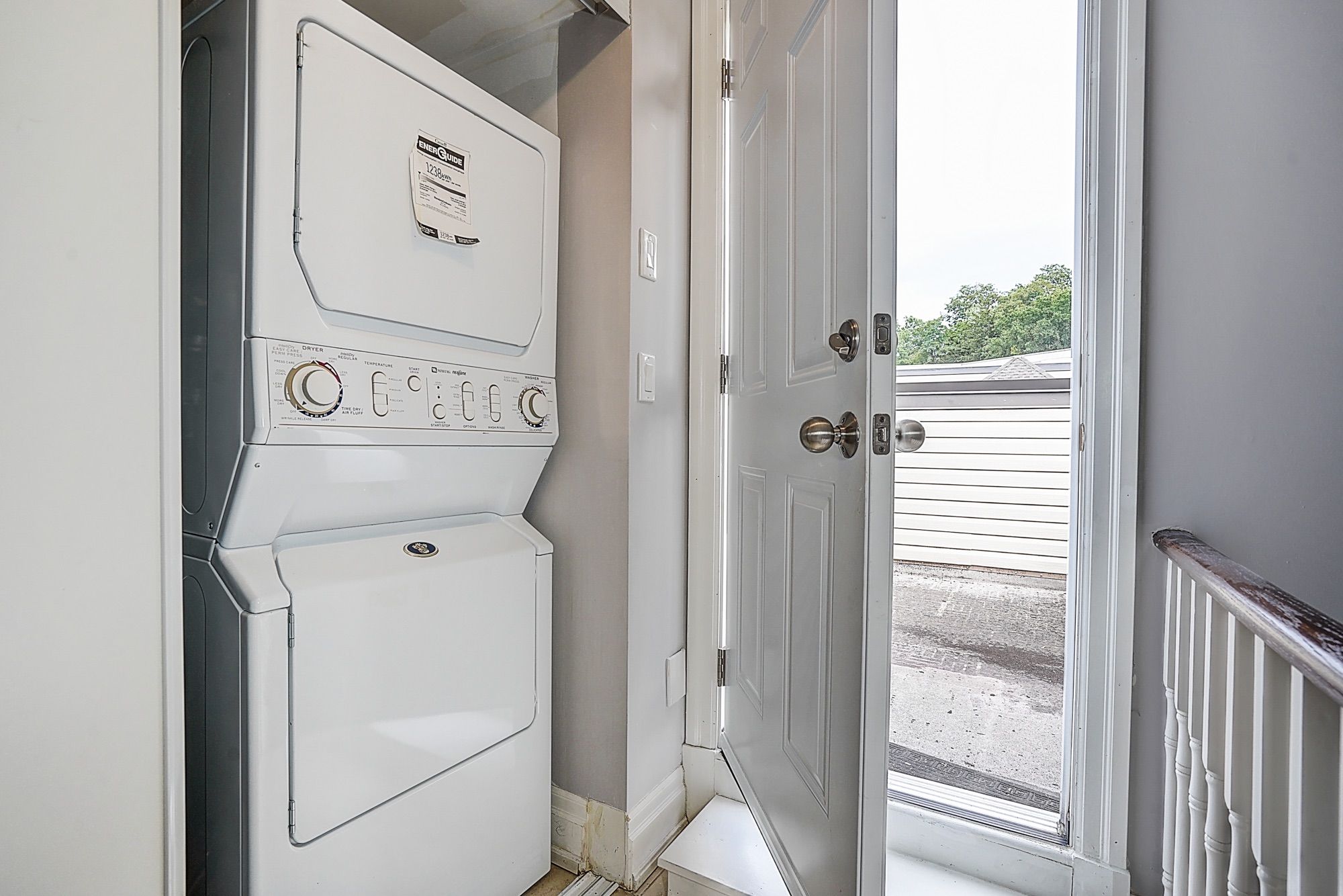 51 York Mills Road 309, Toronto, On M2p 1b6
