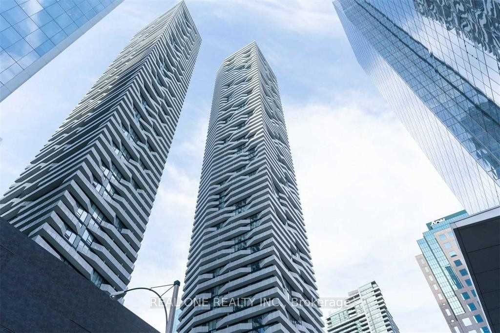 88 Harbour Street 7007, Toronto, On M5j 0c3