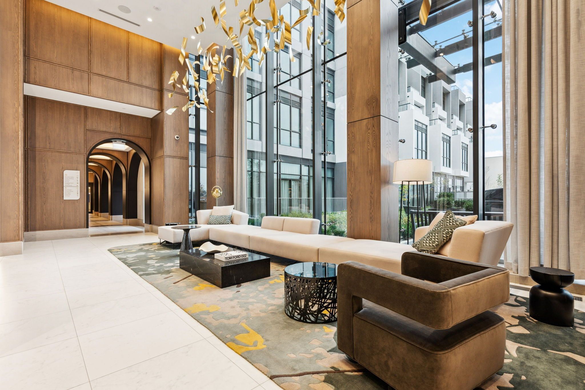 20 Inn On The Park Drive 441, Toronto, On M3c 0p8