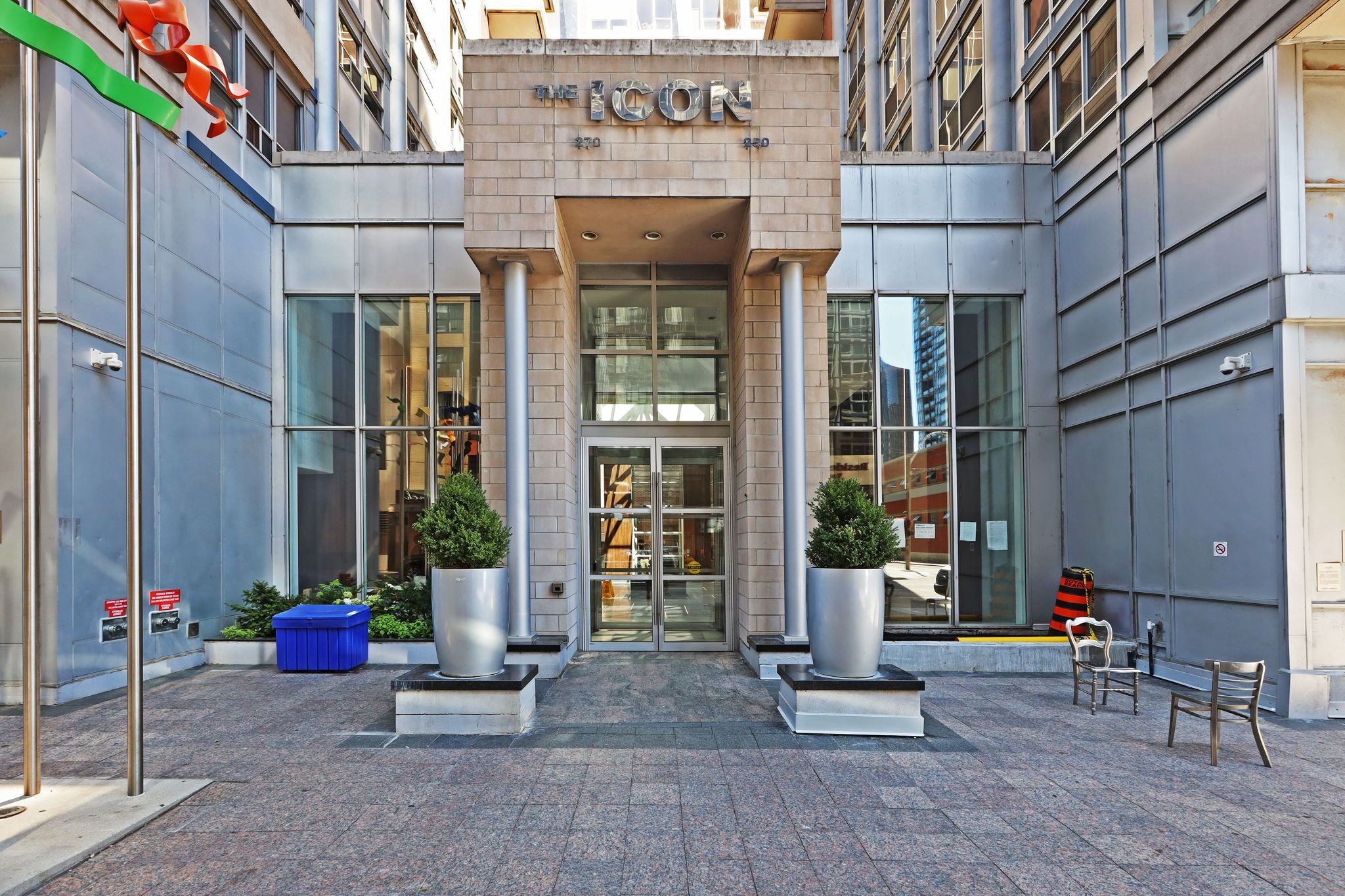 250 Wellington Street W Ph31, Toronto, On M5v 3p6