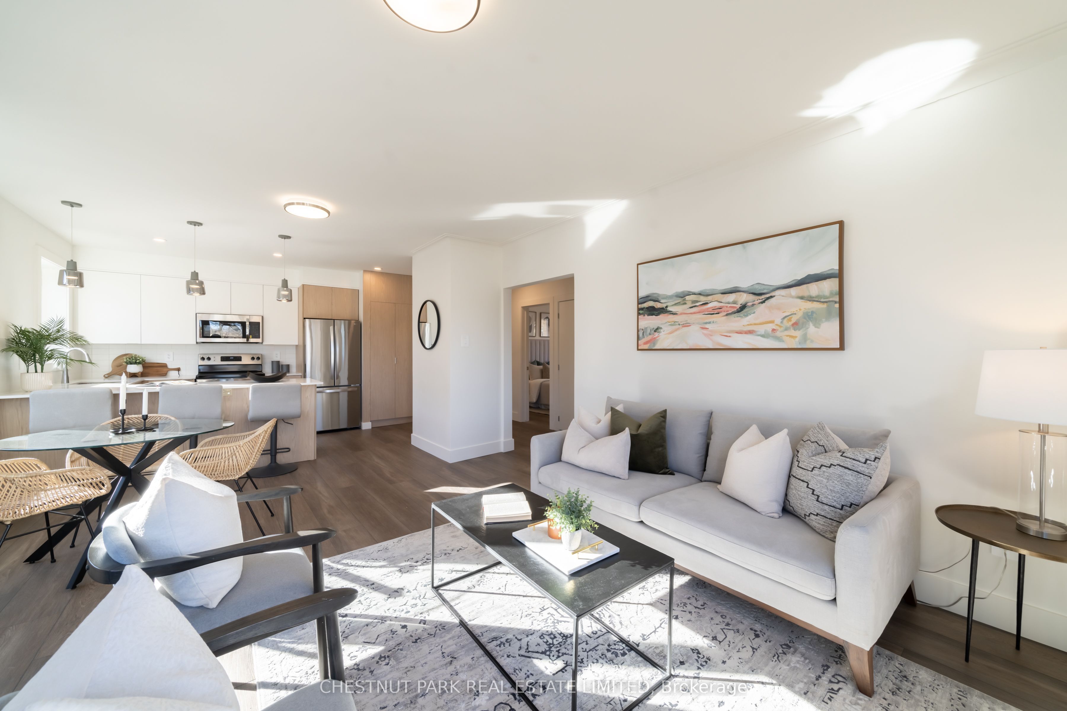 1492 Avenue Road 2, Toronto, On M5n 2h7