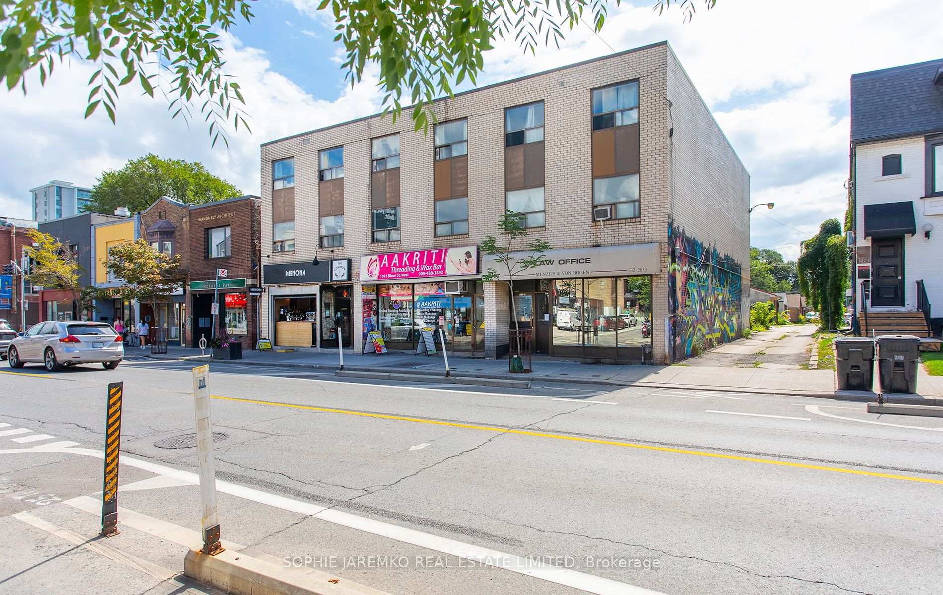 1071a Bloor Street W 3, Toronto, On M6h 1m5