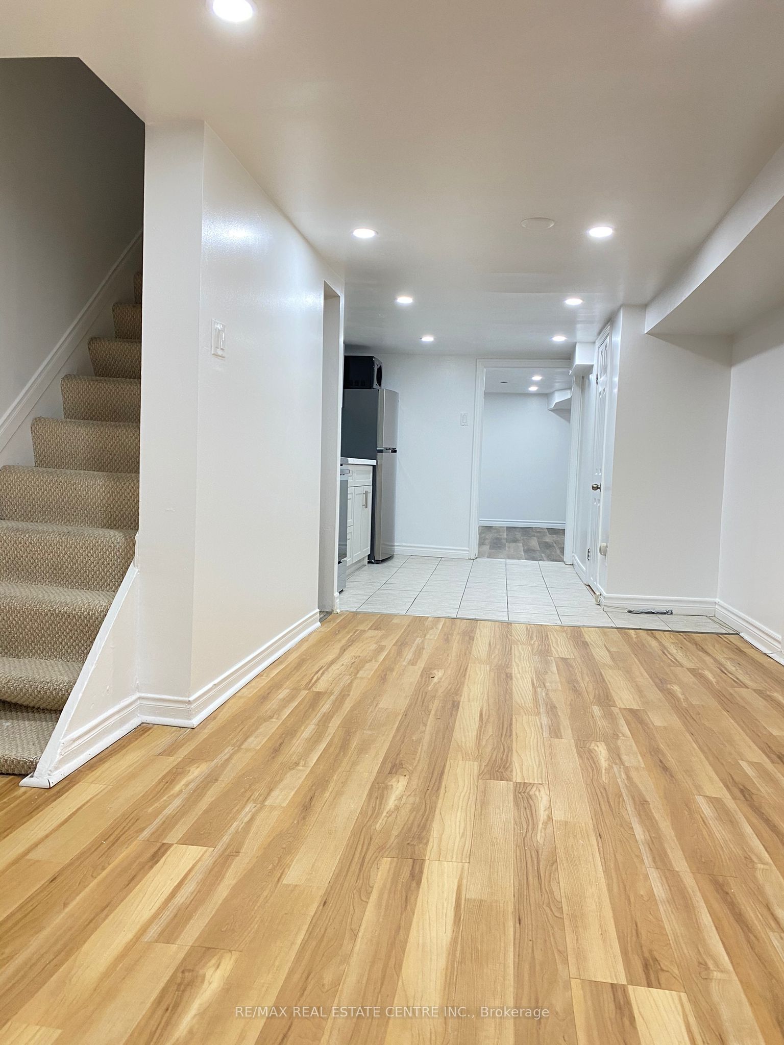 472 Lansdowne Avenue Lower, Toronto, On M6h 3y3