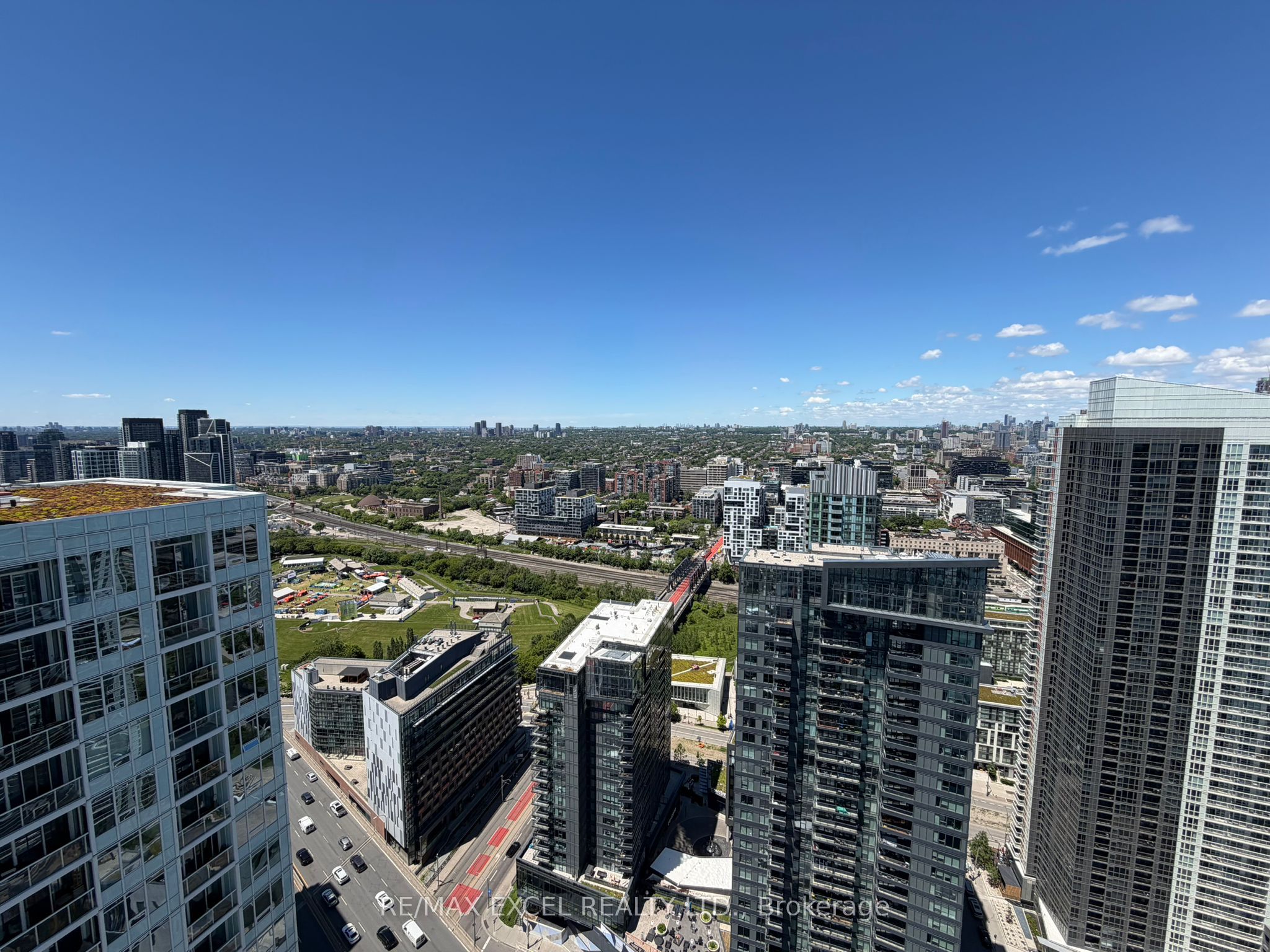 17 Bathurst Street 4606, Toronto, On M5v 0n1