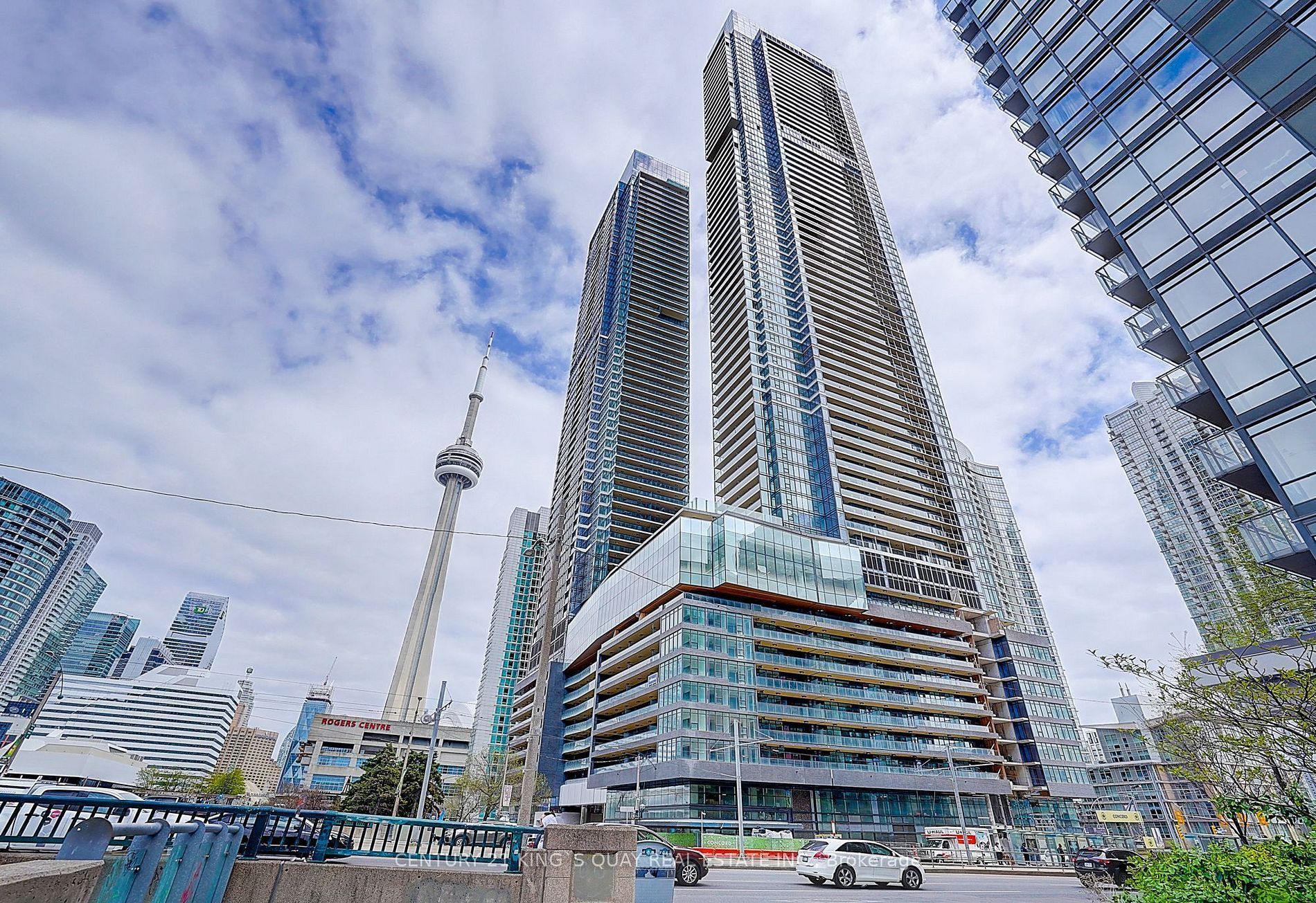 3 Concord City Place Way W 5501, Toronto, On M5v 0x4