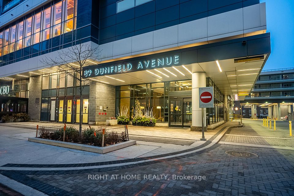89 Dunfield Avenue 2306, Toronto, On M4s 0a4