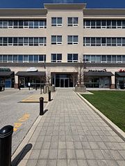 170 The Donway West 213, Toronto, On M3c 2j2