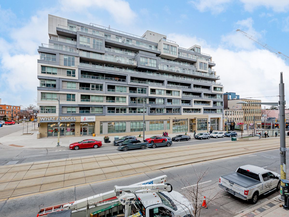 840 St Clair Avenue W 311, Toronto, On M6c 0a4