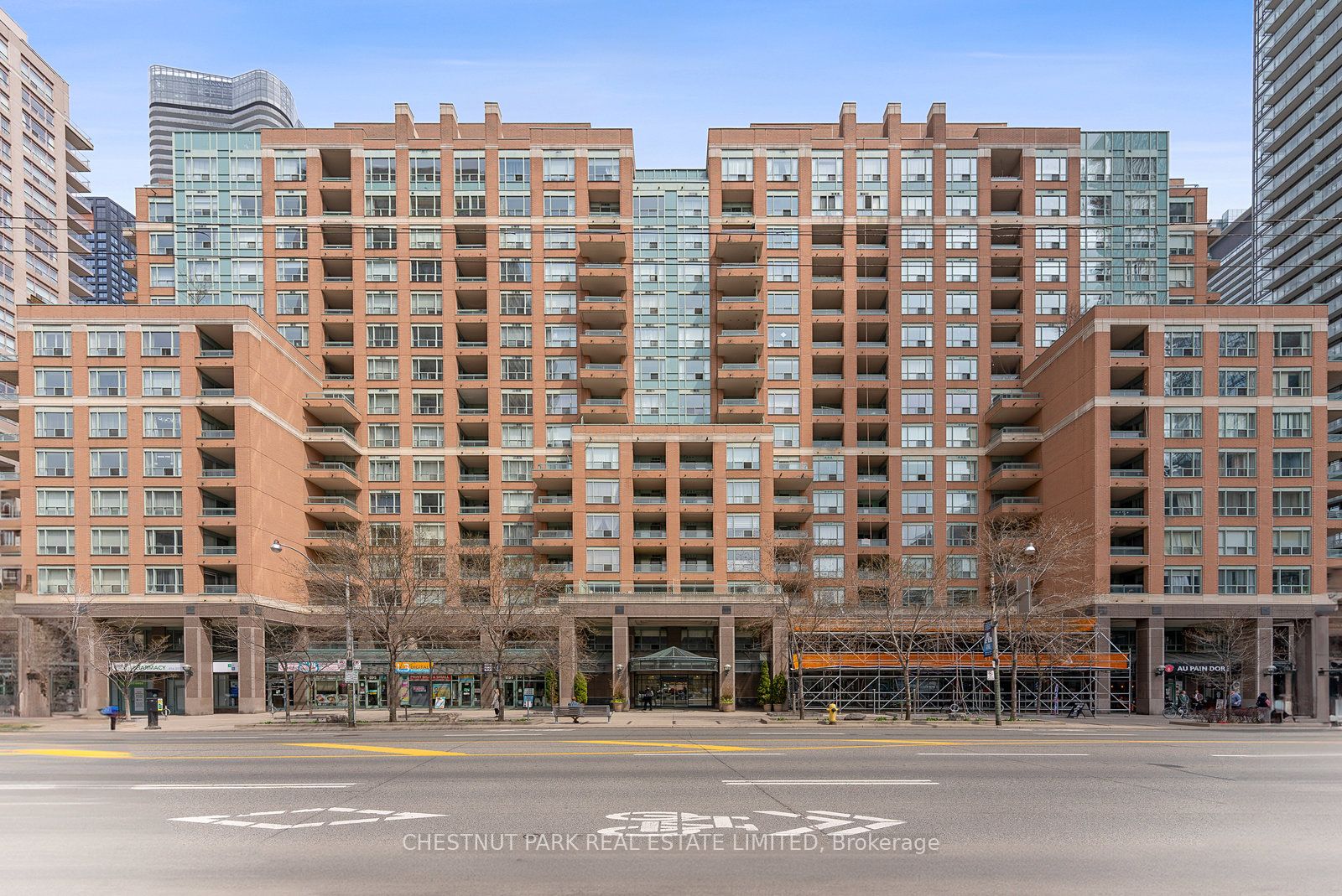 889 Bay Street 1610, Toronto, On M5s 3k5