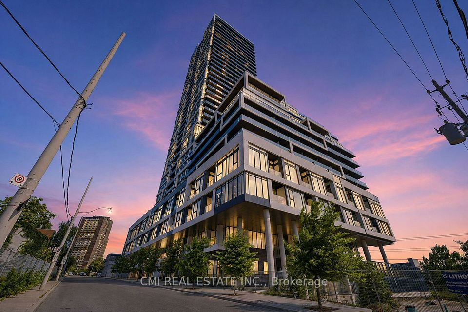 5 Defries Street 801, Toronto, On M5a 0w7