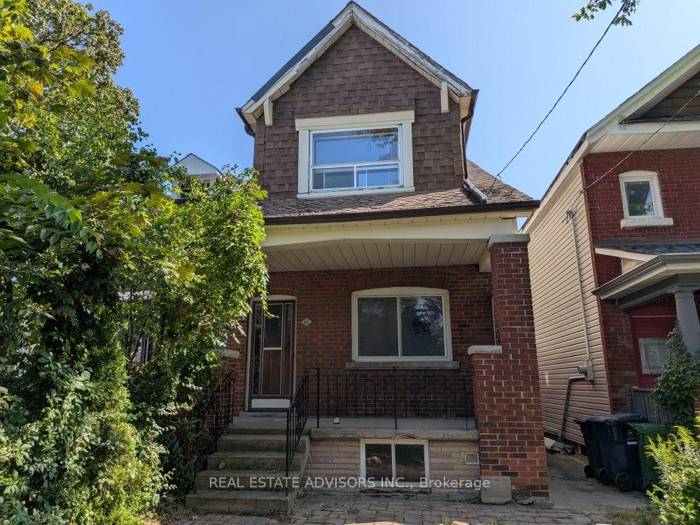 61 Greensides Avenue, Toronto, On M6g 3p5
