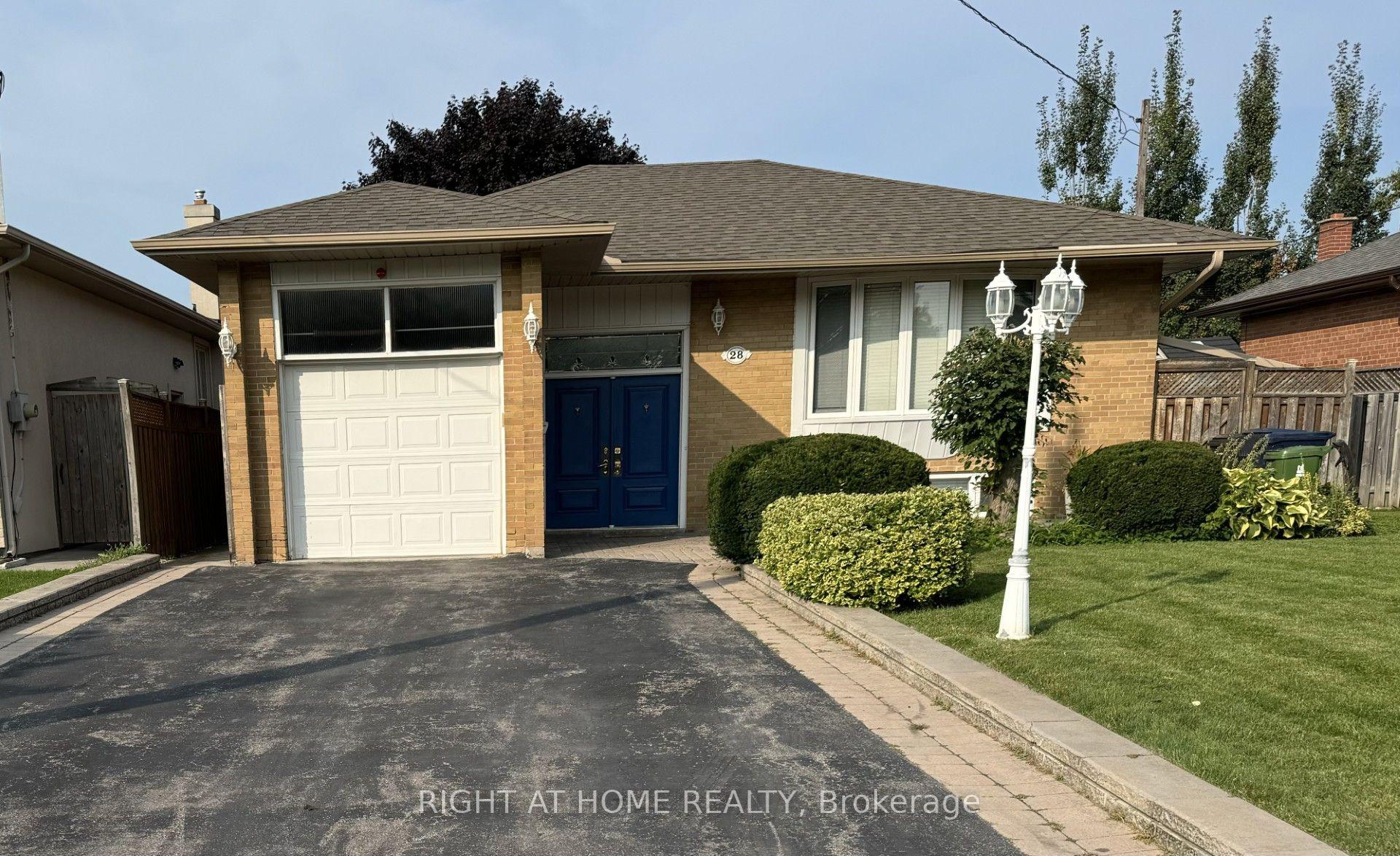 28 Gorman Park Road, Toronto, On M3h 3k4