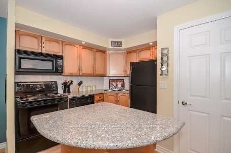 250 Wellington Street W 1243, Toronto, On M5v 3p6