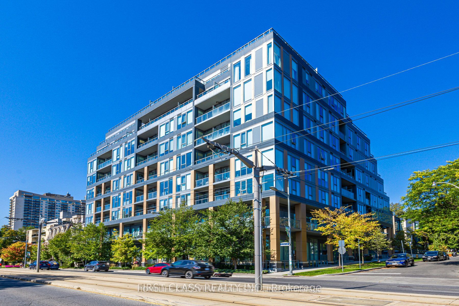 6 Parkwood Avenue 613, Toronto, On M4v 0a3