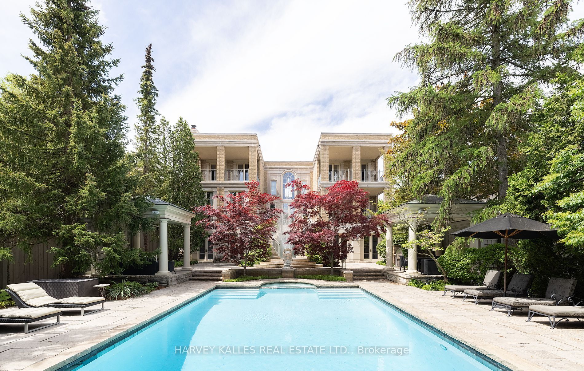 173 Dunvegan Road, Toronto, On M5p 2p1