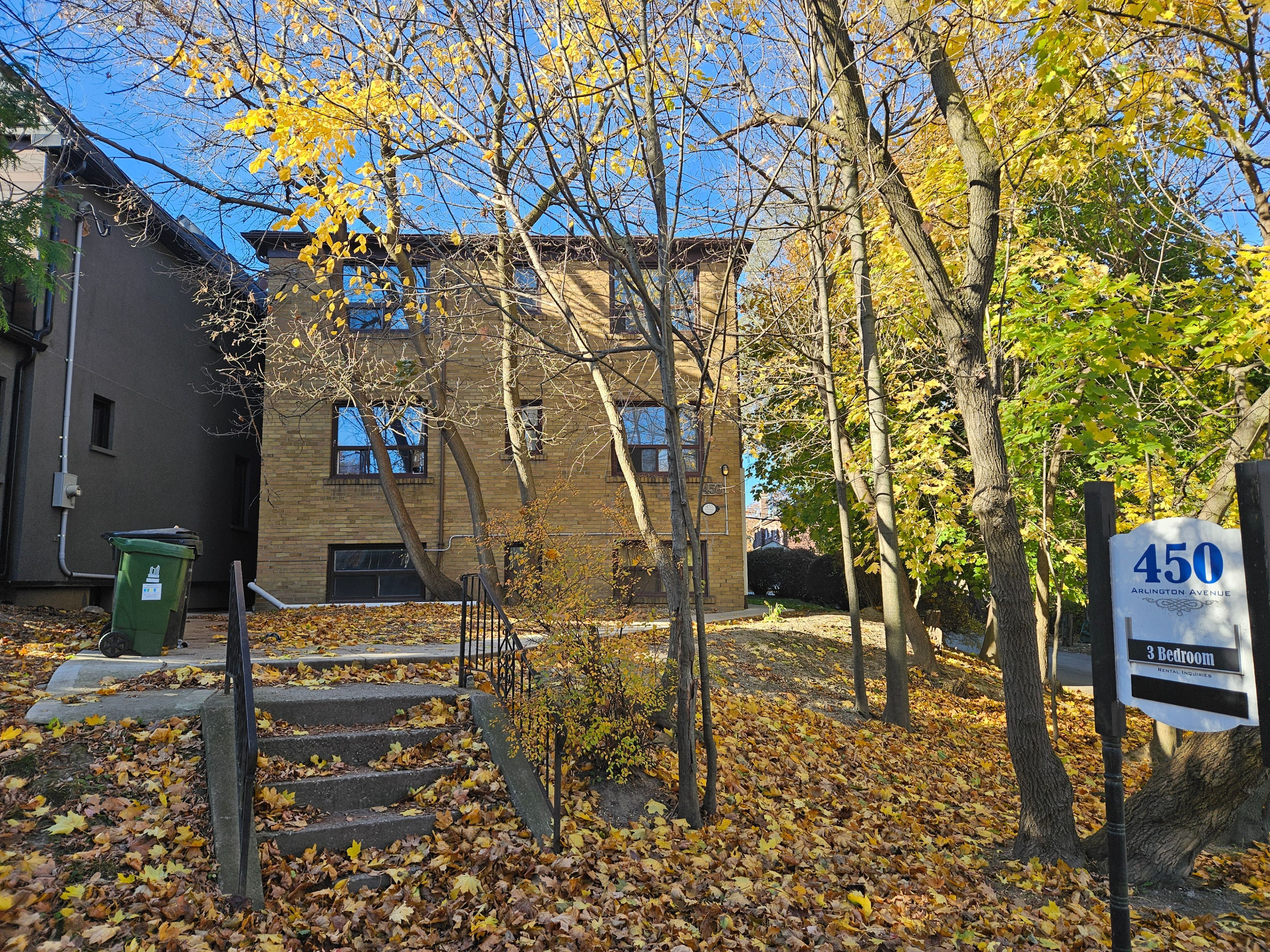 450 Arlington Avenue 5, Toronto, On M6c 3a2