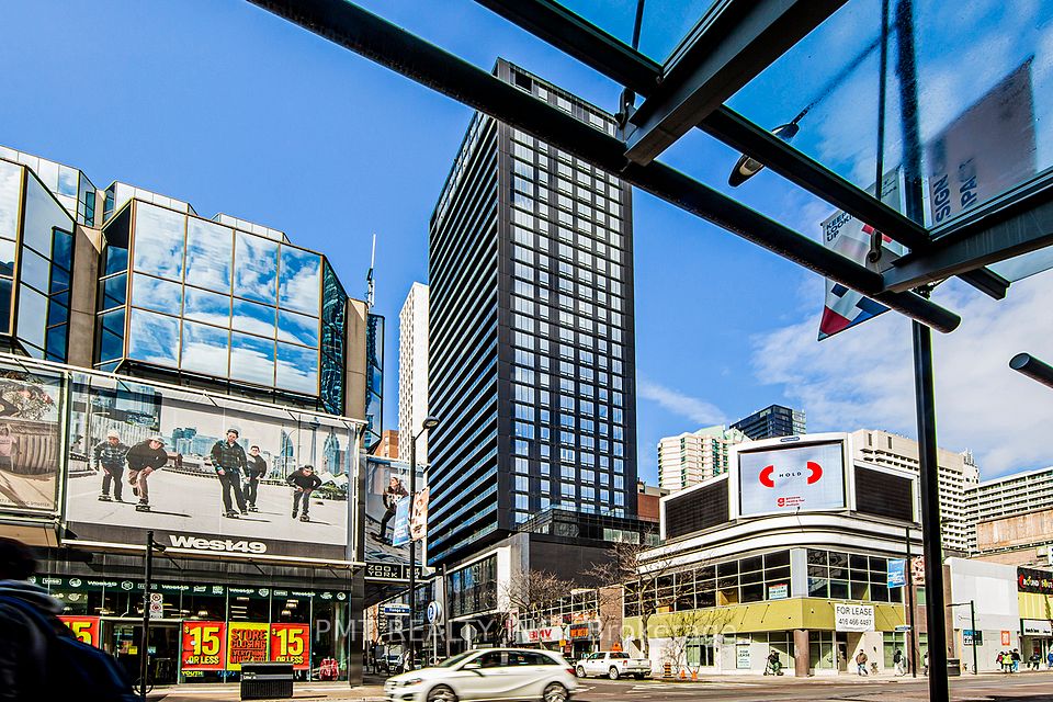 20 Edward Street 1901, Toronto, On M5g 0c5