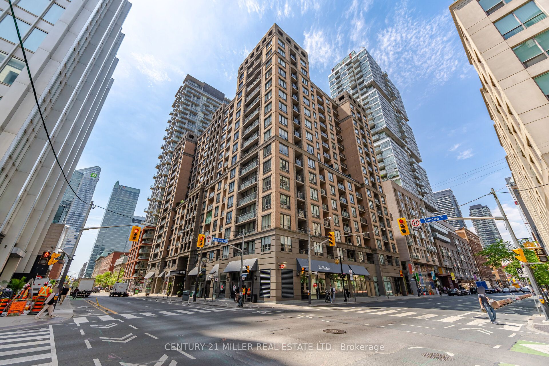 140 Simcoe Road Ph 12, Toronto, On M5h 4e9