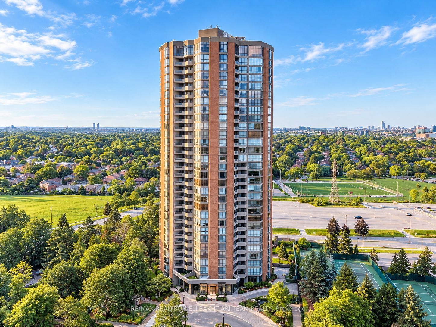 85 Skymark Drive 502, Toronto, On M2h 3p2