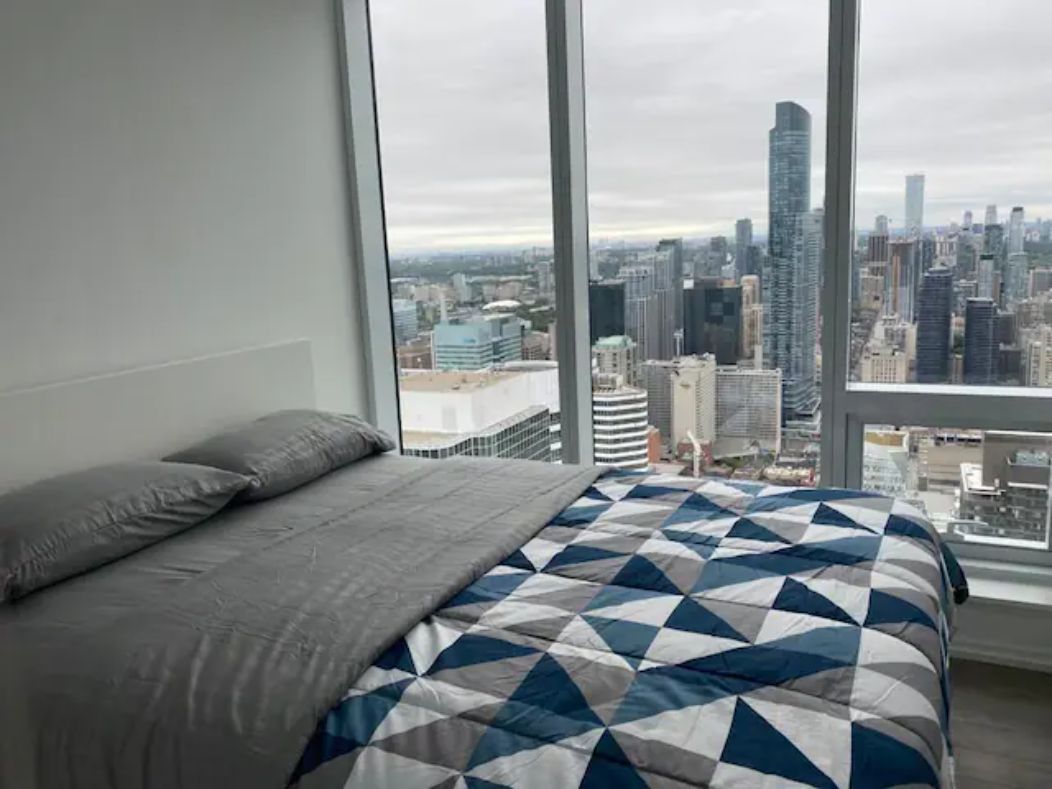 197 Yonge Street 5502, Toronto, On M5b 1m4