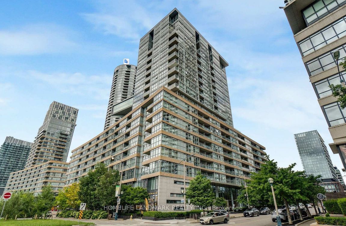 10 Capreol Court 828, Toronto, On M5v 4b3