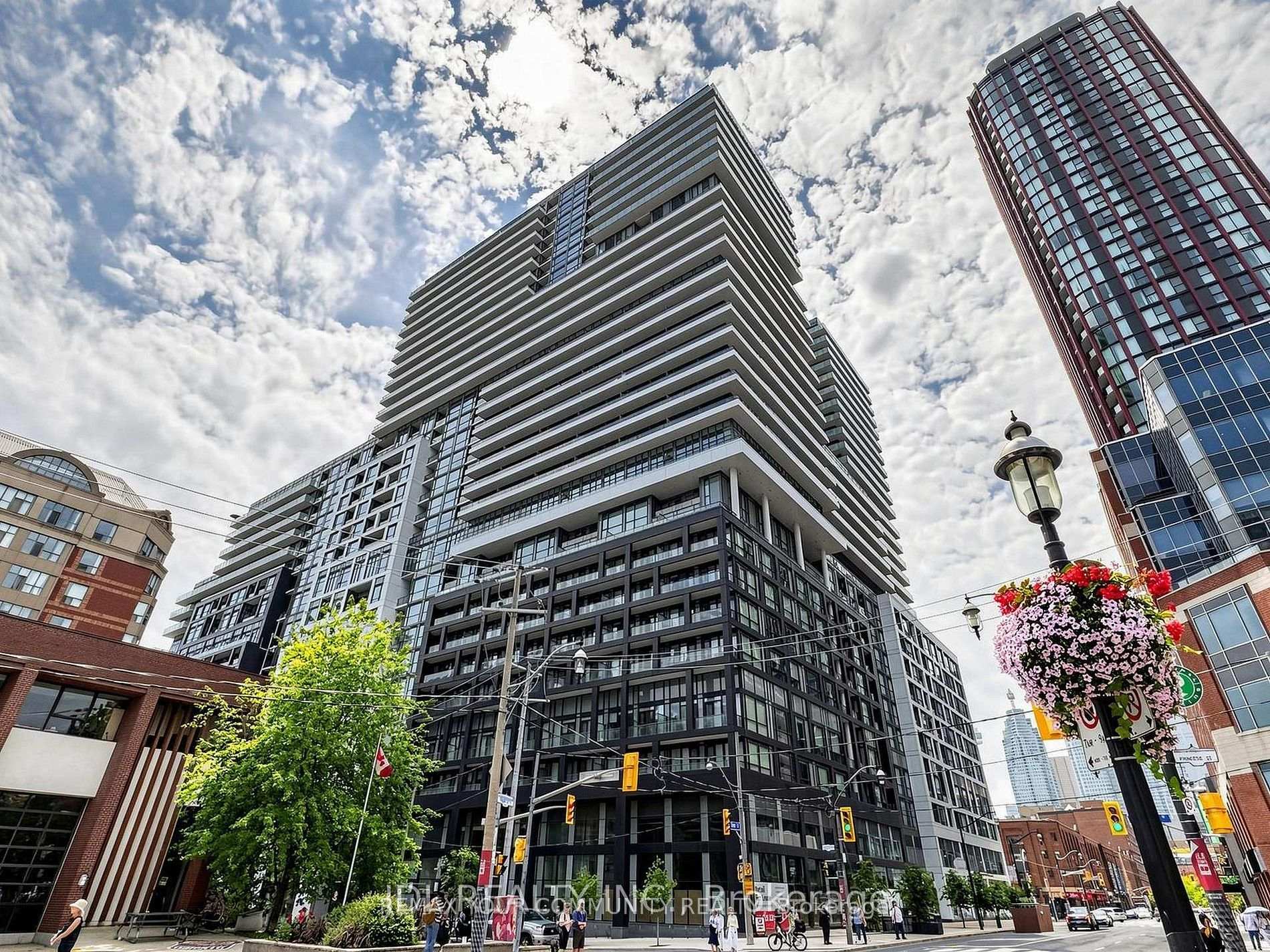 70 Princess Street 1627, Toronto, On M5a 0x6