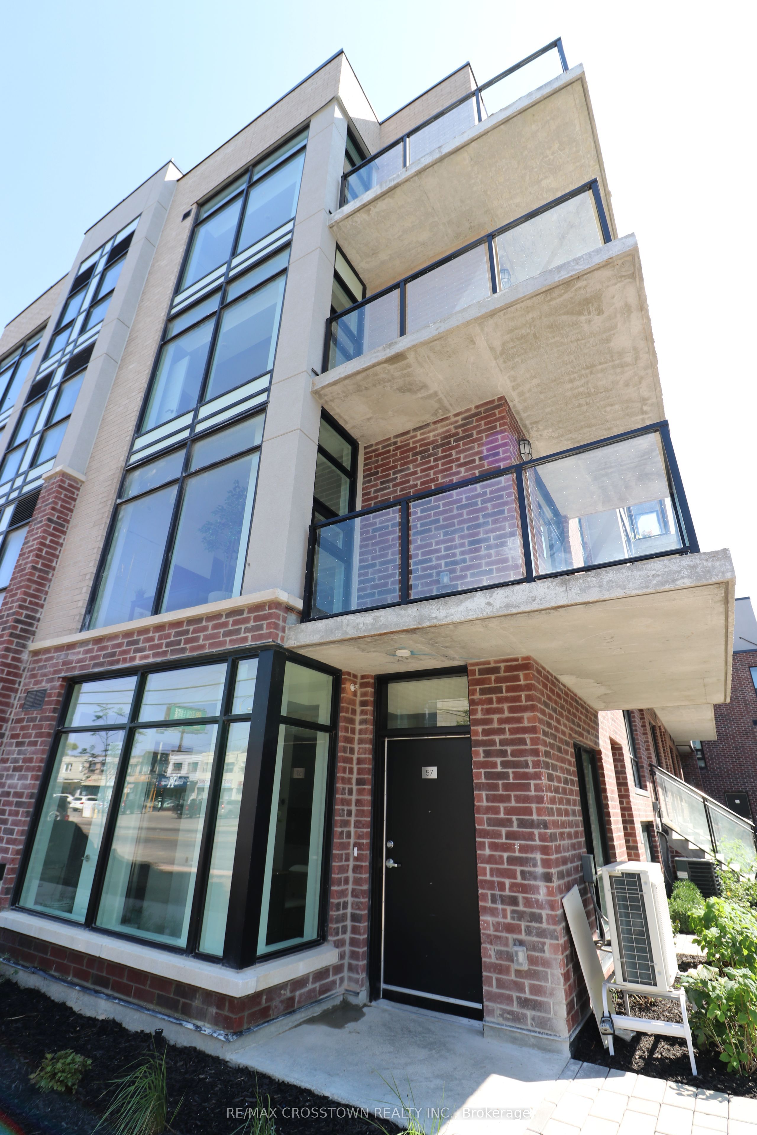 57-861 Sheppard Avenue W 2nd, Toronto, On M3h 0e8
