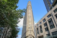 25 The Esplanade 808, Toronto, On M5e 1w5