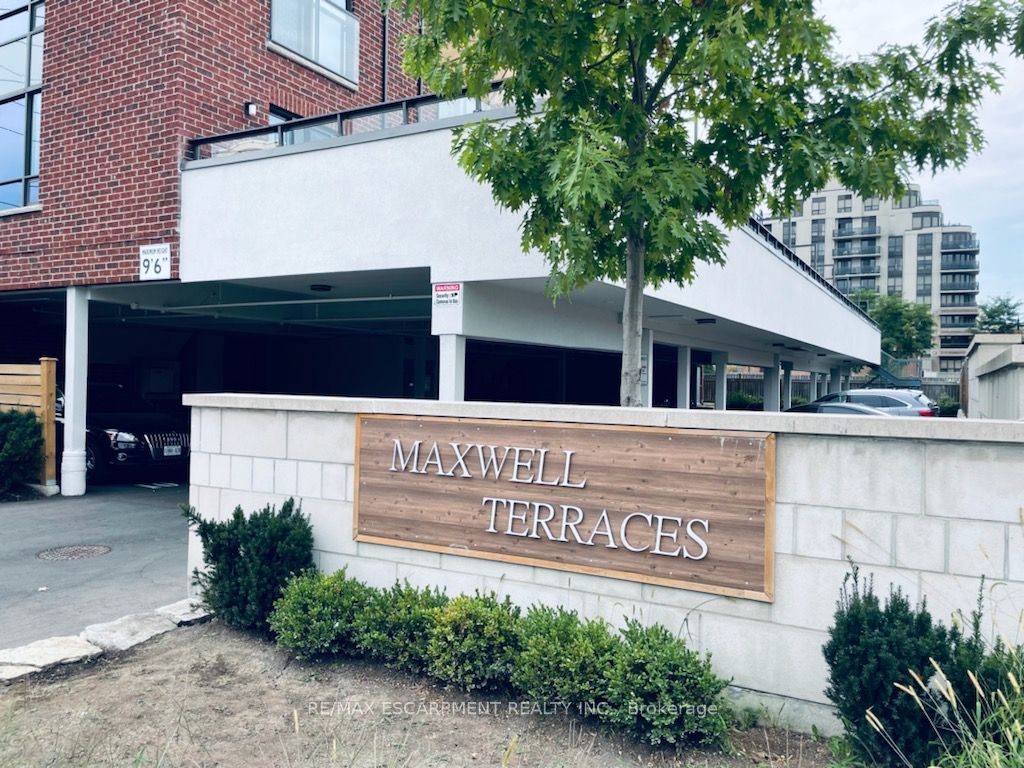 736 Sheppard Avenue W 204, Toronto, On M3h 2s8