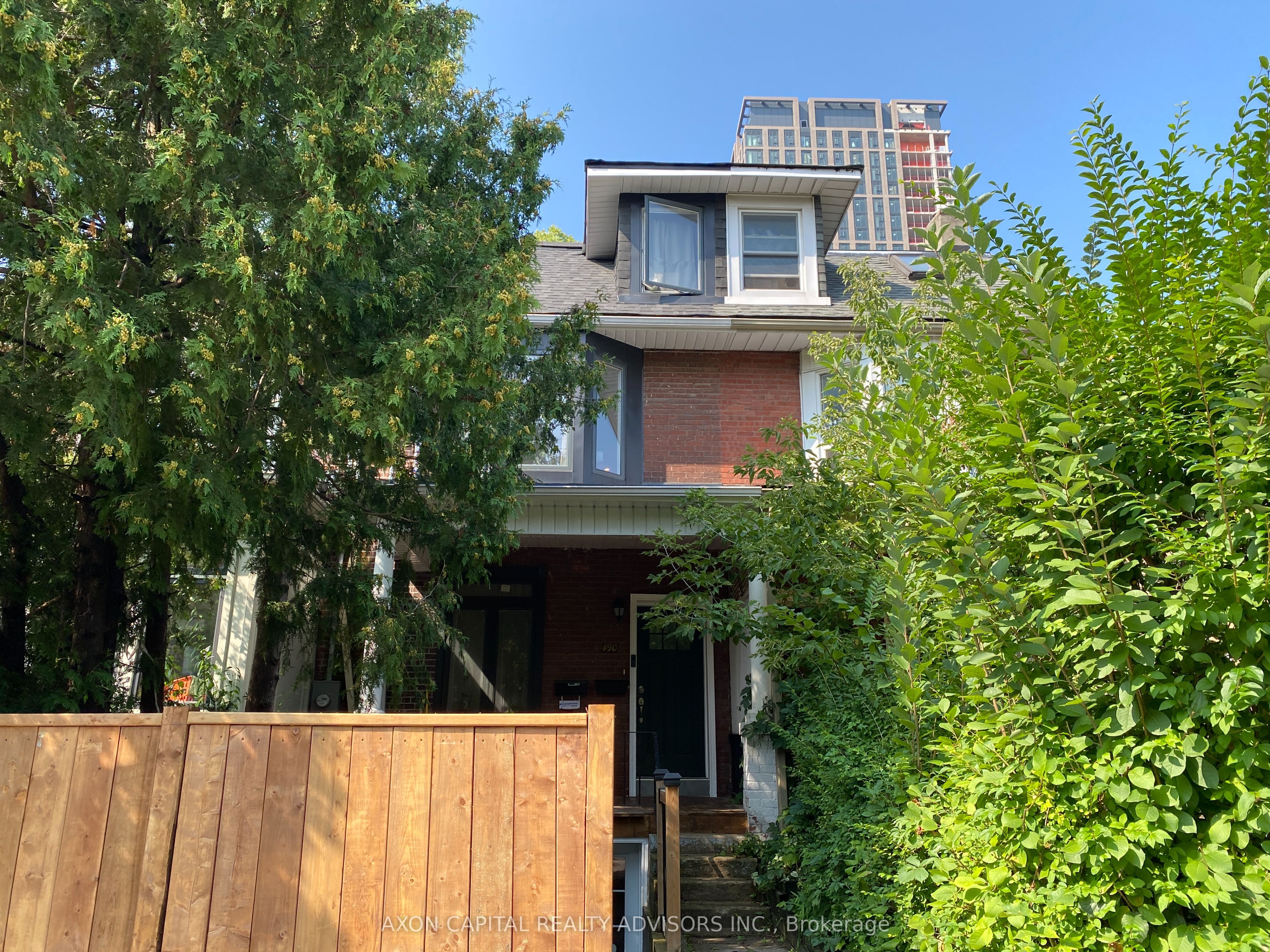 490 Gladstone Avenue, Toronto, On M6h 3h9
