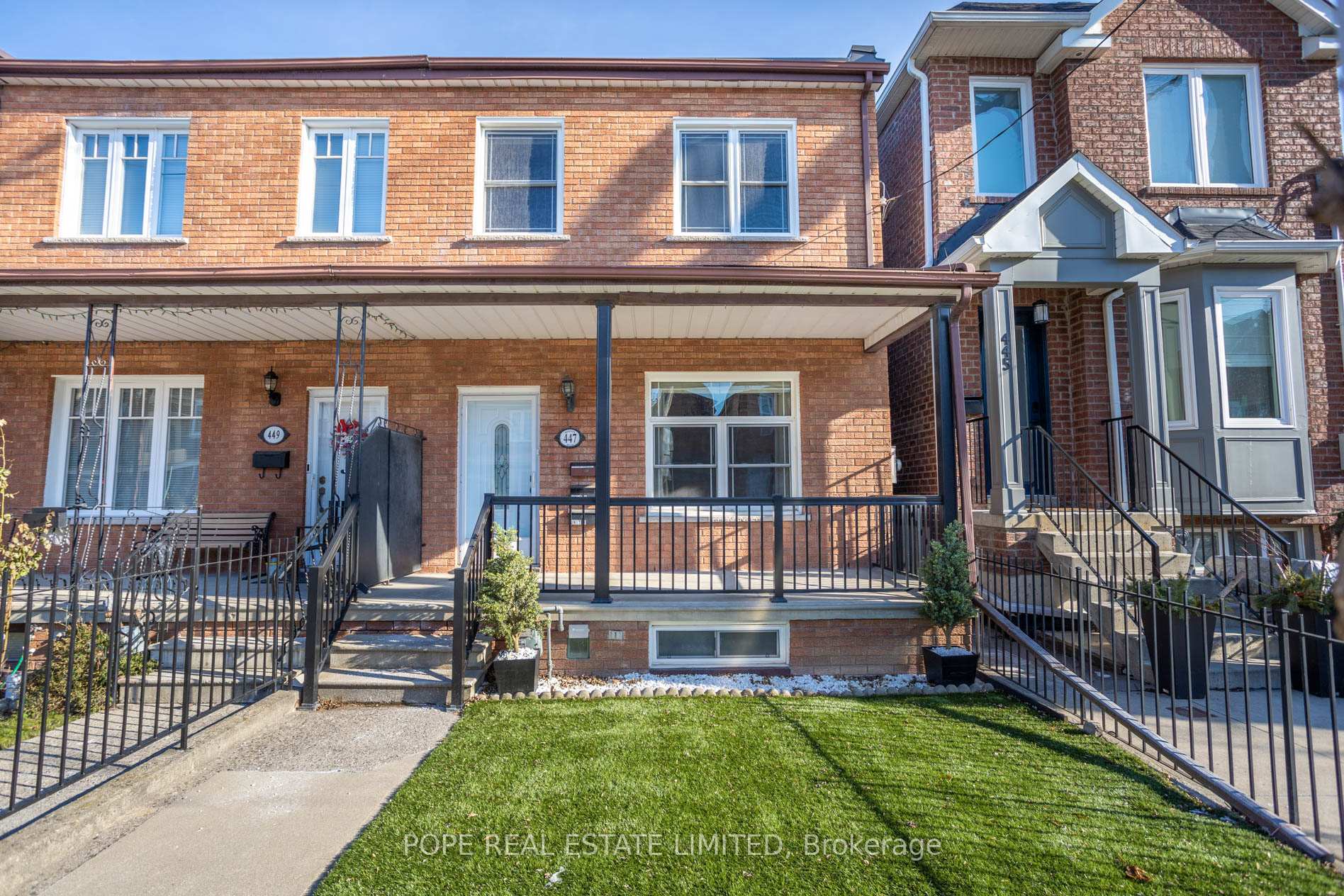 447 Roxton Road Bsmt, Toronto, On M6g 3r5