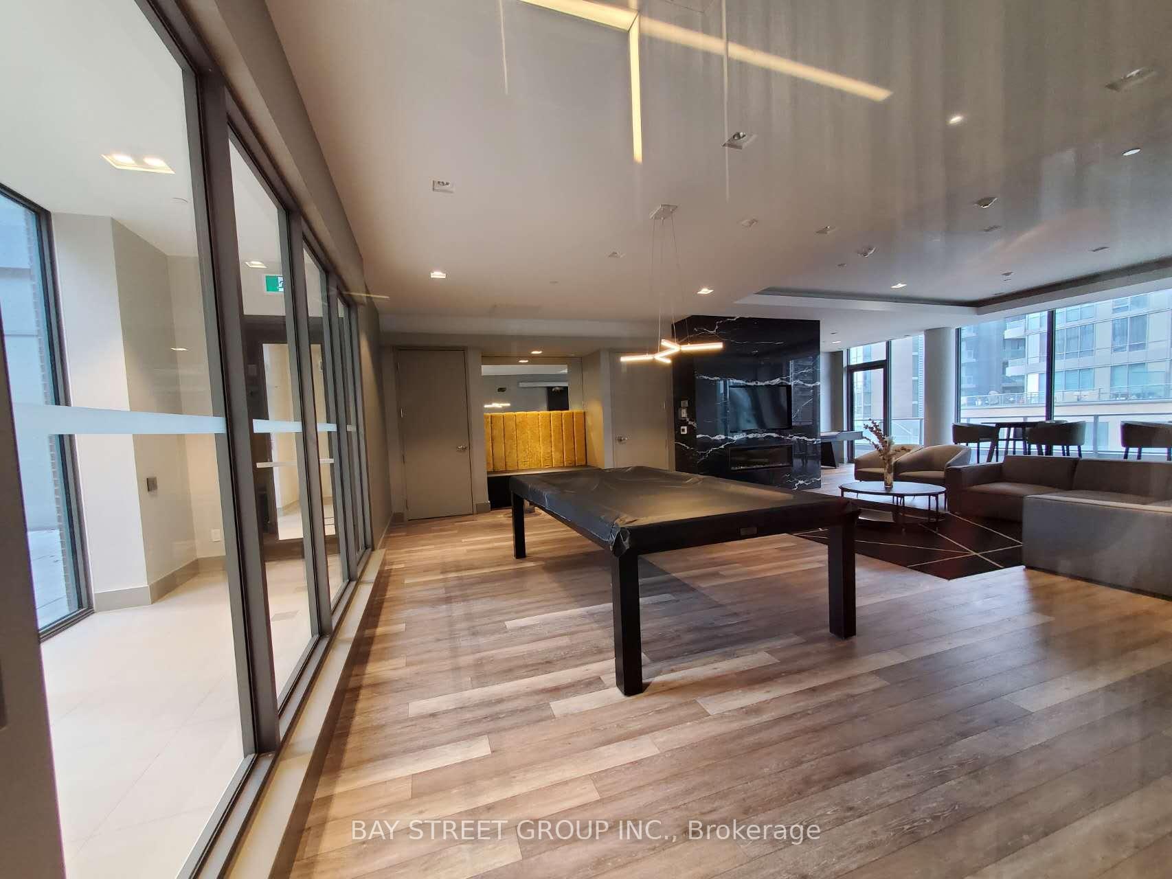 36 Forest Manor Road 515, Toronto, On M2j 1m1