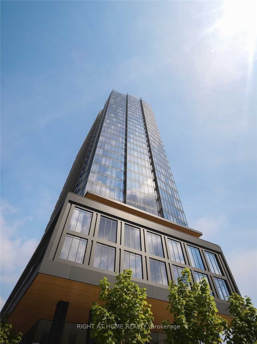 19 Western Battery Road 1021, Toronto, On M6k 3s4