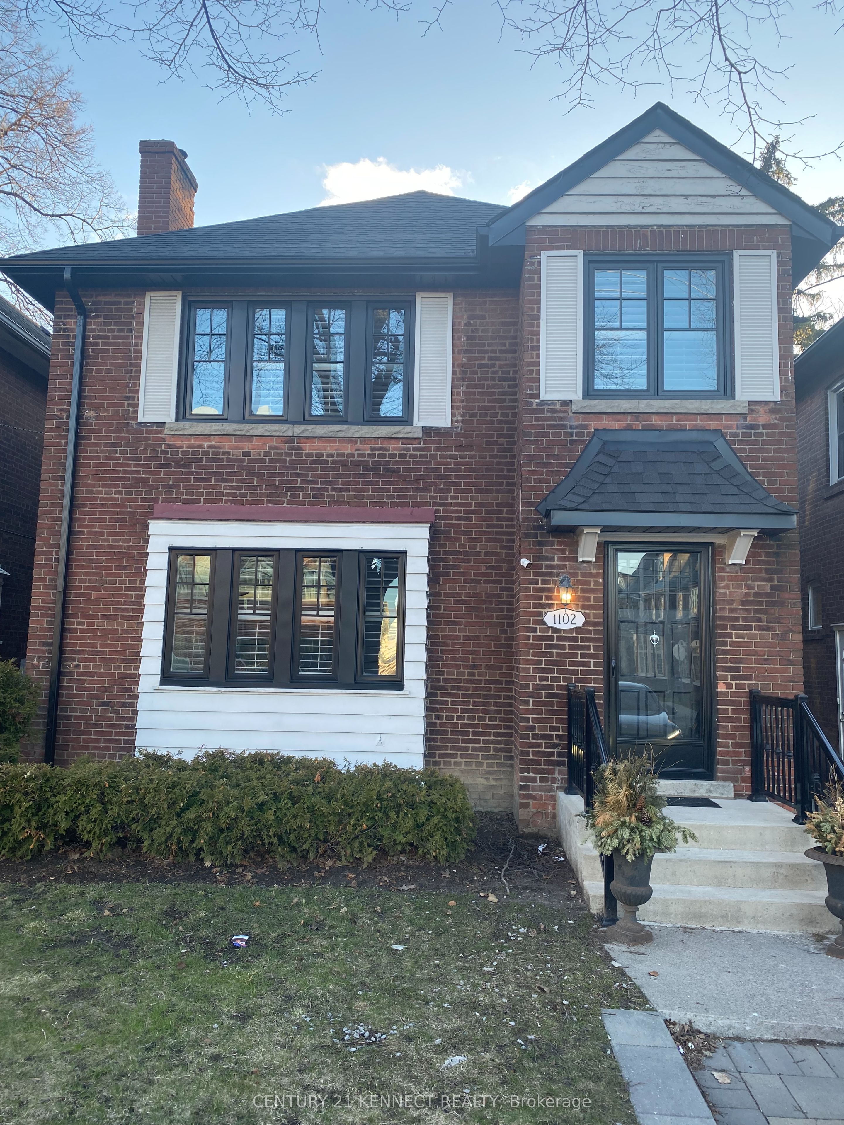 1102 Avenue Road Upper, Toronto, On M5n 2e3