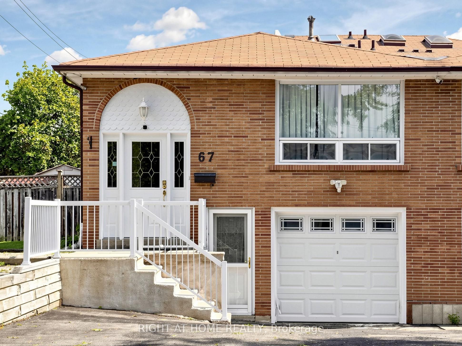 67 Ladner Drive, Toronto, On M2j 3z9