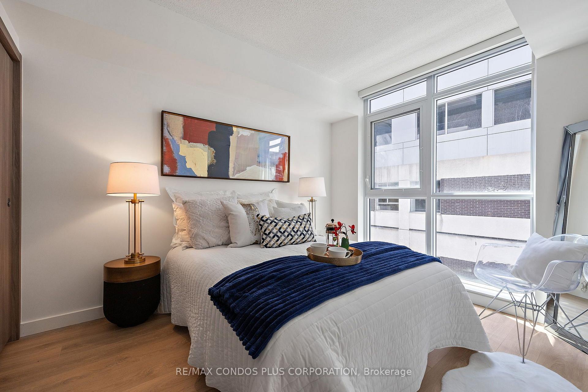 38 Widmer Street 810, Toronto, On M5v 0p7