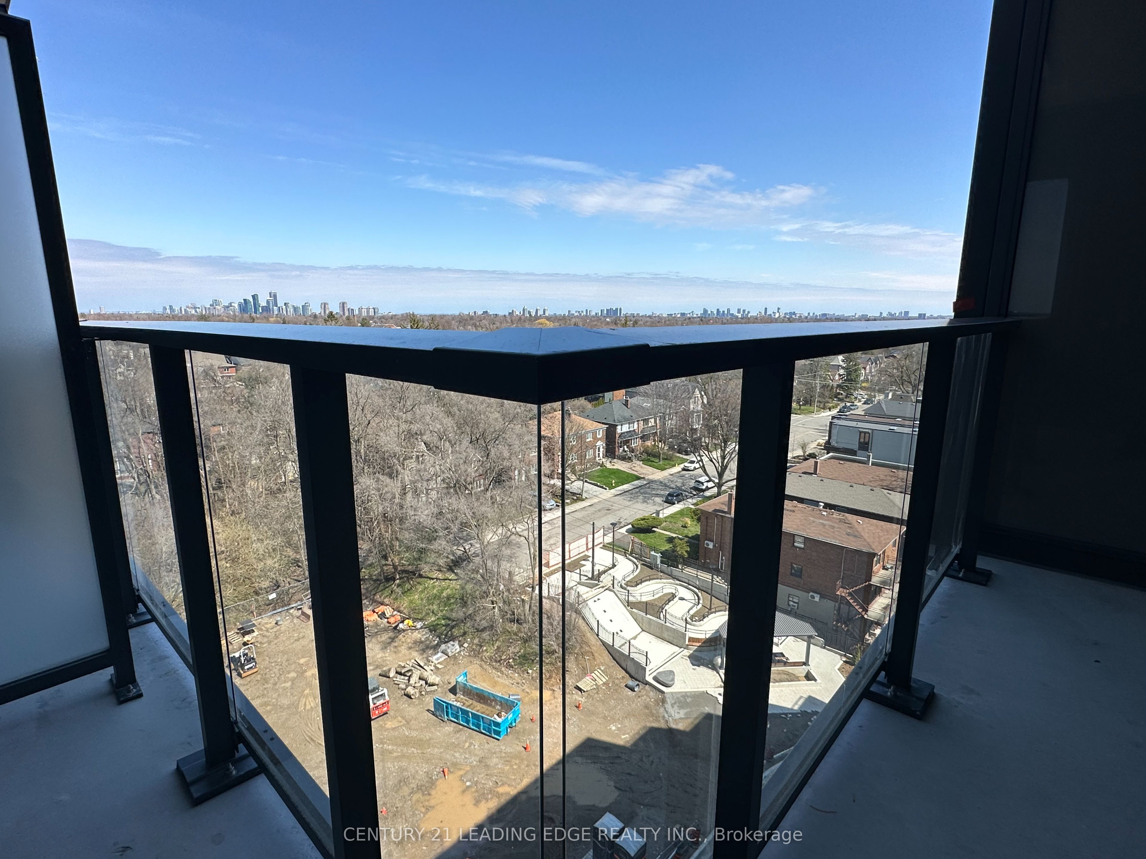 250 Lawrence Avenue W Ph901, Toronto, On M4n 1t4