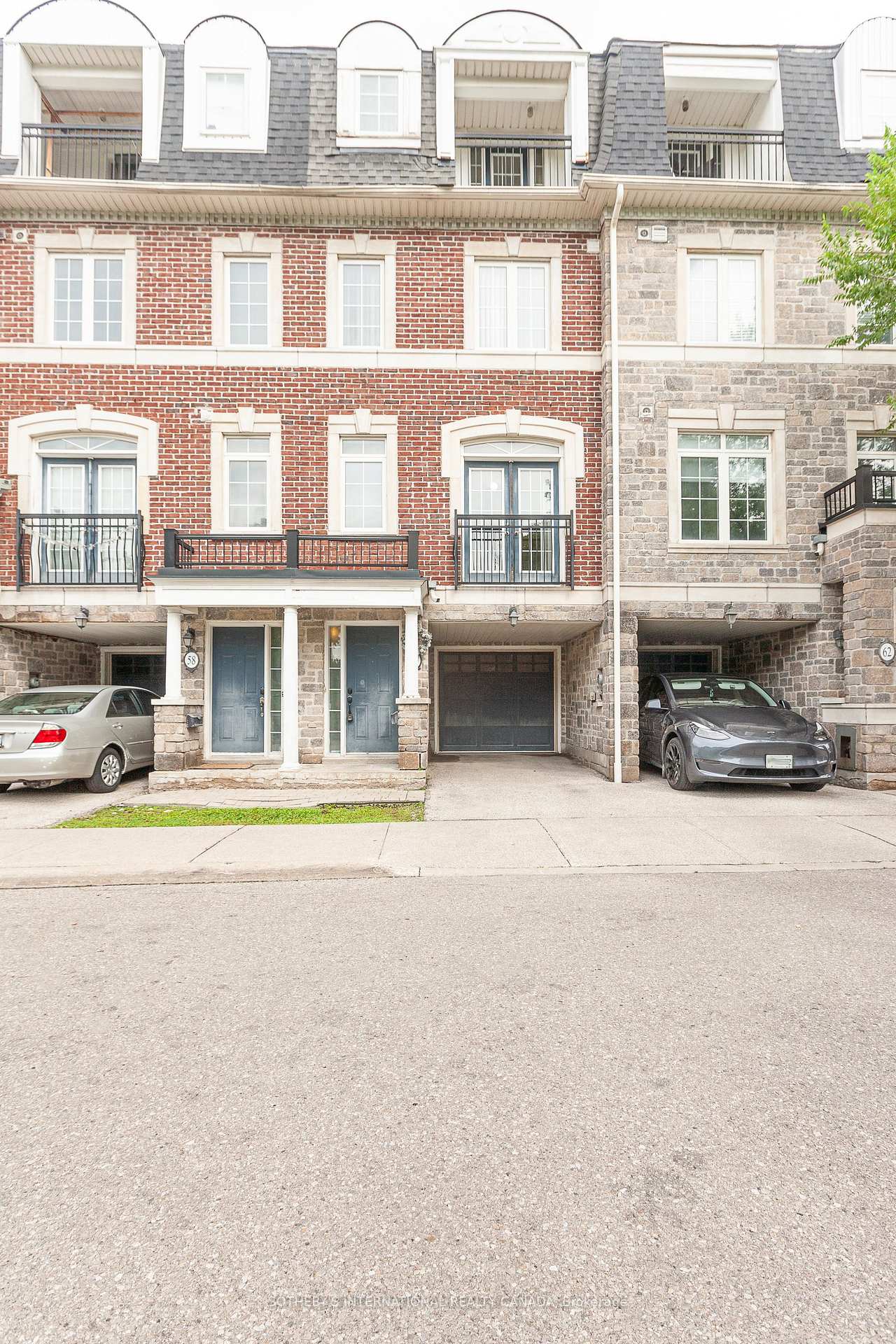 60 Routliffe Lane, Toronto, On M2n 0a5