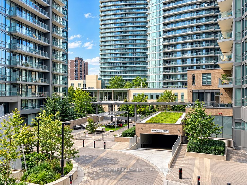 50 Forest Manor Road 309, Toronto, On M2j 1m6