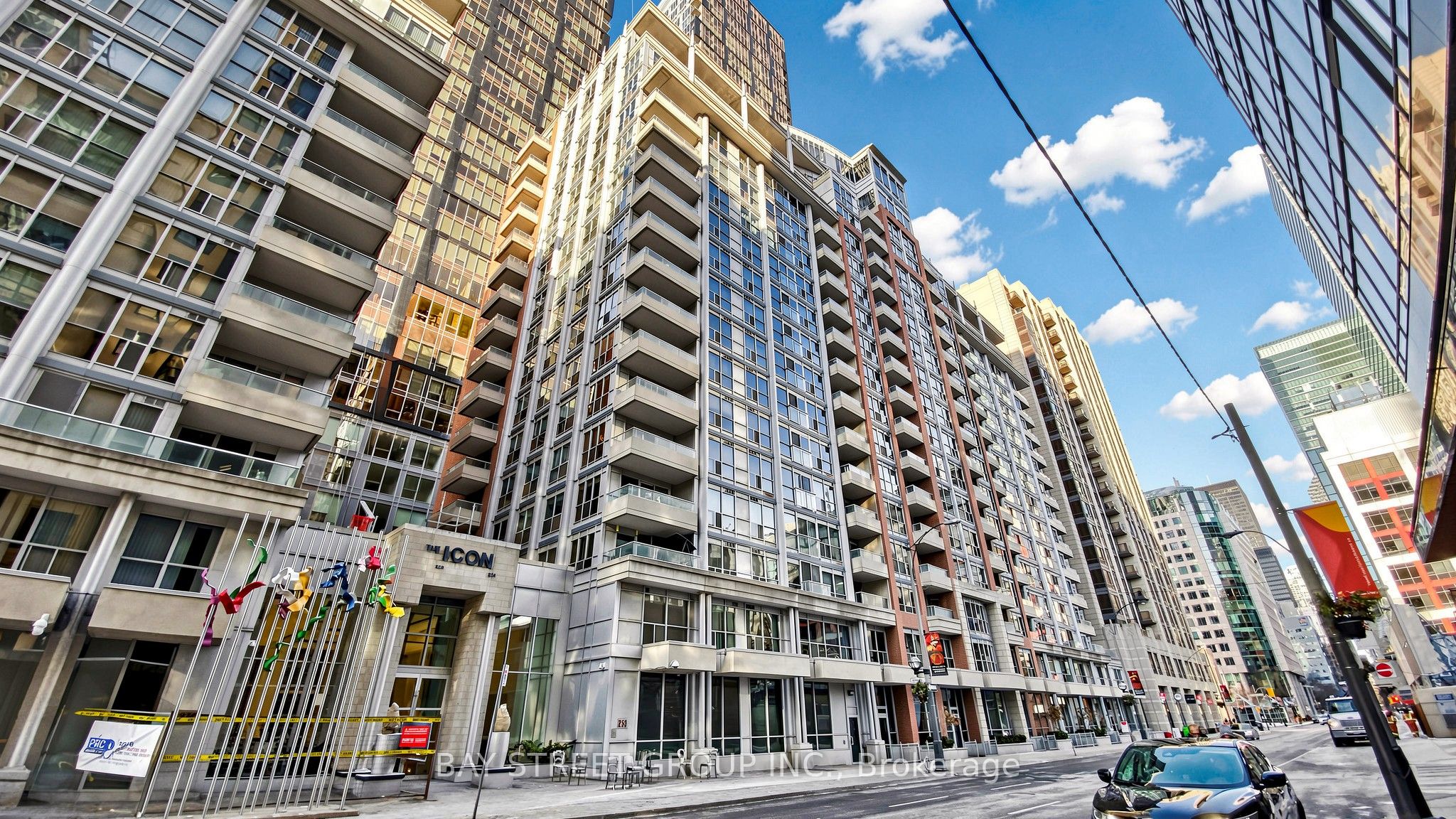 250 Wellington Street W 1134, Toronto, On M5v 3p6