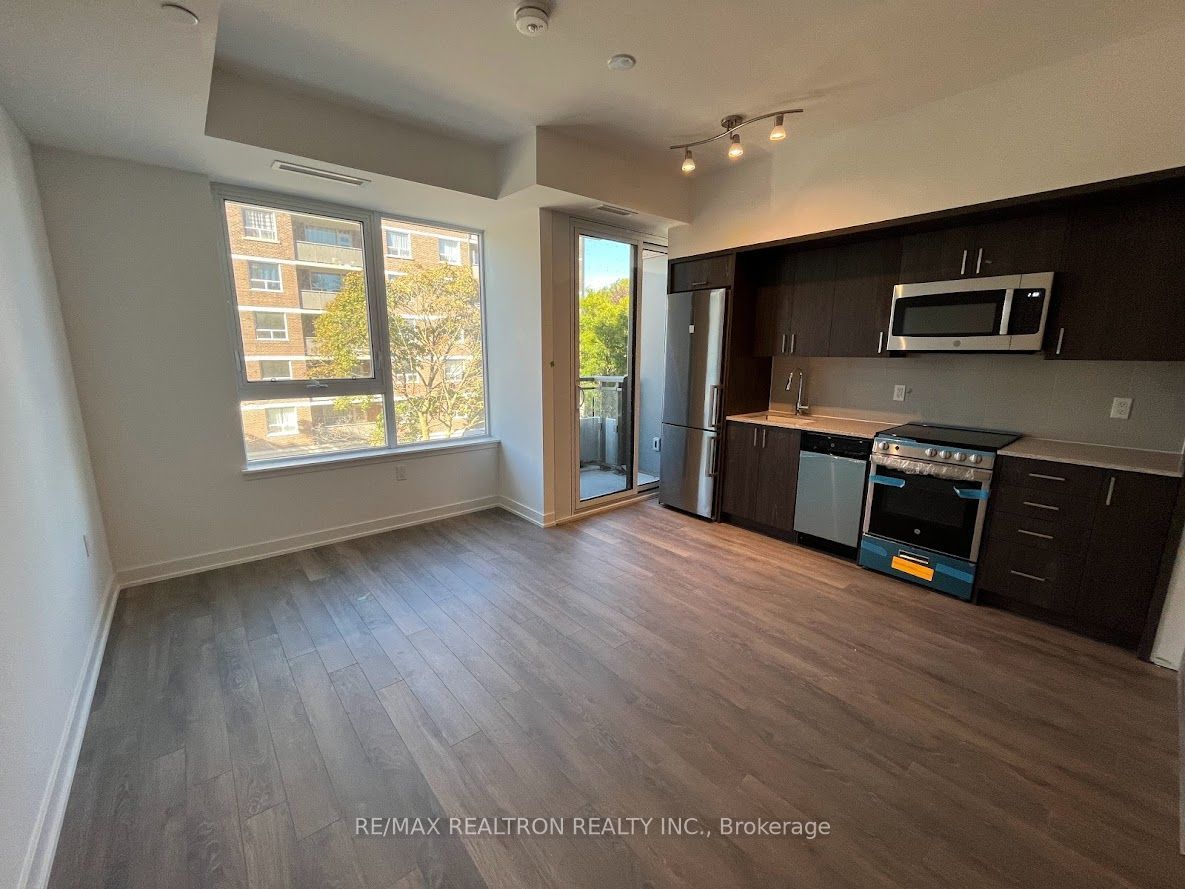 1 Cardiff Road 308, Toronto, On M4p 0g2